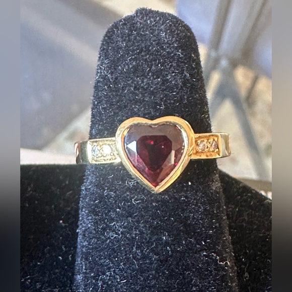 Sold❗️18K Solid Gold Ring Heart Garnet Natural Stone - Picture 1 of 13